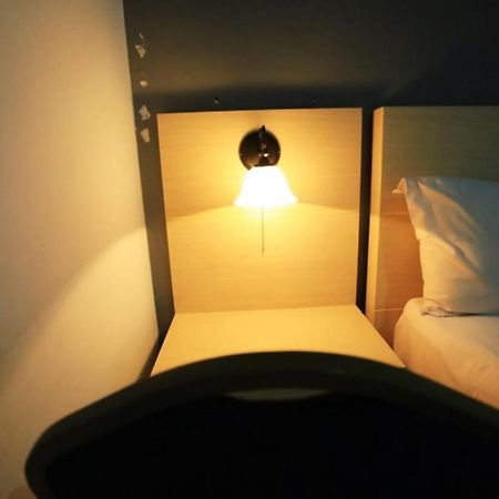 Urbanview Hotel Mulia Indah Palopo Екстериор снимка