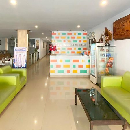 Urbanview Hotel Mulia Indah Palopo Екстериор снимка