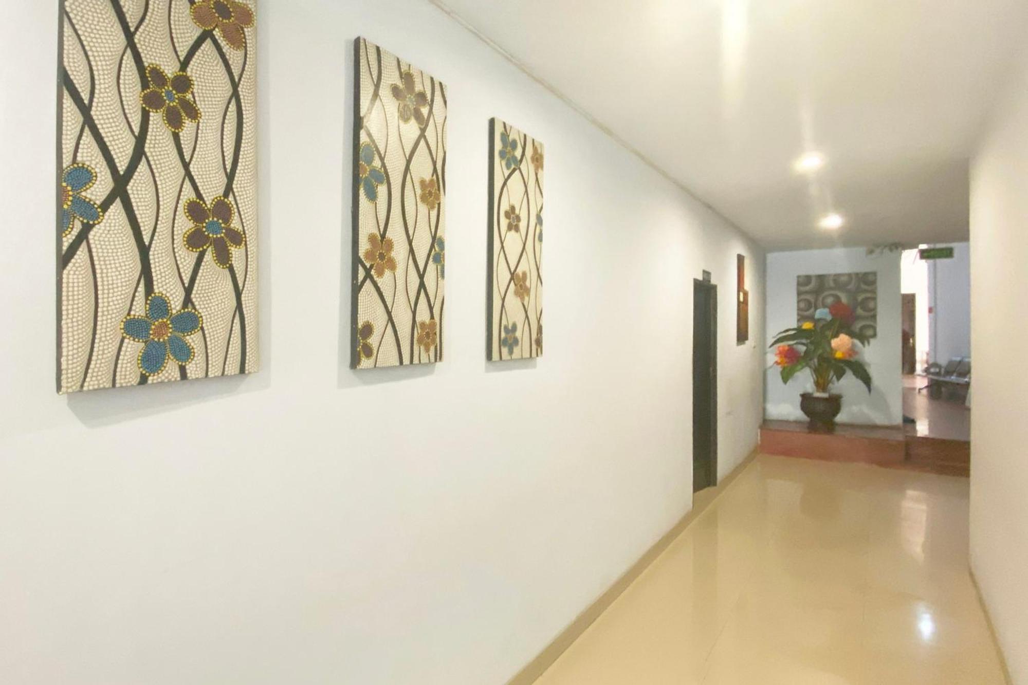Urbanview Hotel Mulia Indah Palopo Екстериор снимка